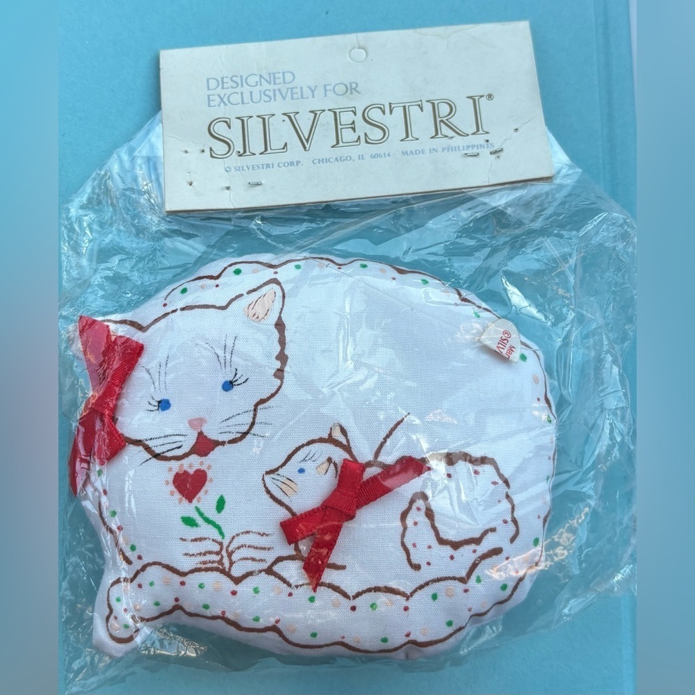 Vintage Silvestri White Plush Cat Ornament Mama And Kitten NOS Christmas Cottage